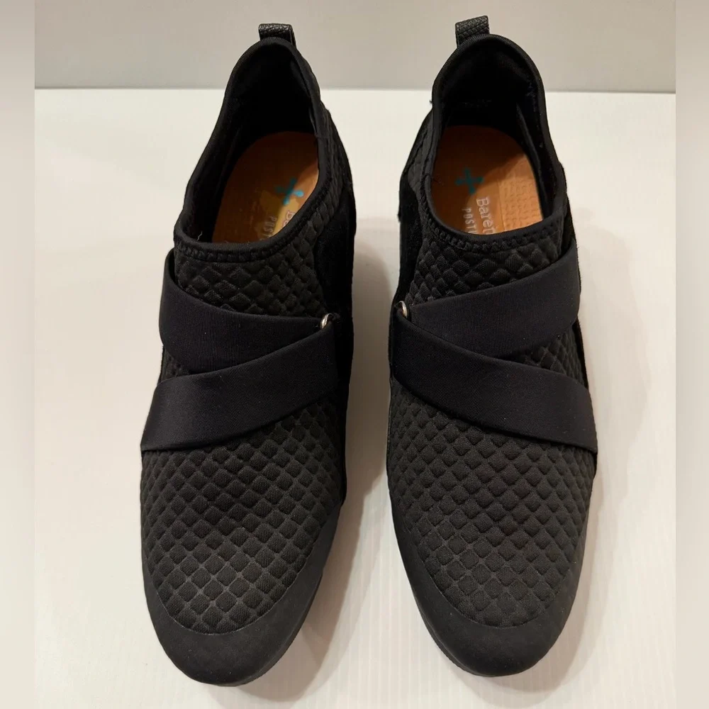 Baretraps Posture Women’s Black Wedge Slip-On Shoes Size, Size 7